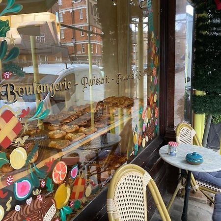 Beautiful Modern Studio In High Street Kensington Lejlighed London Eksteriør billede