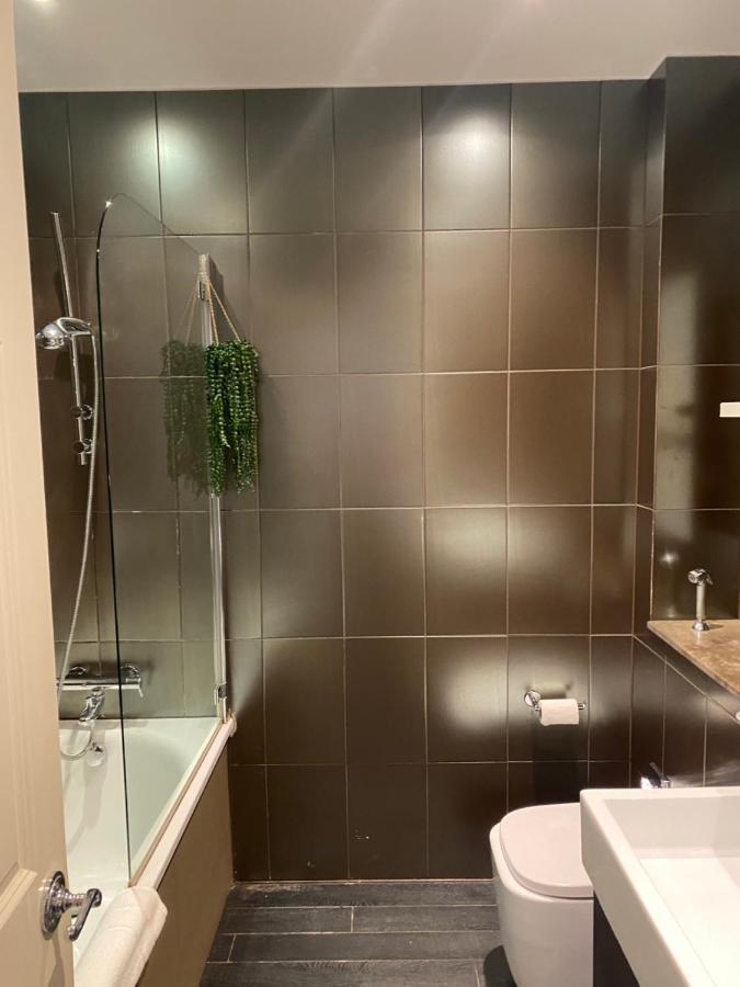 Beautiful Modern Studio In High Street Kensington Lejlighed London Eksteriør billede