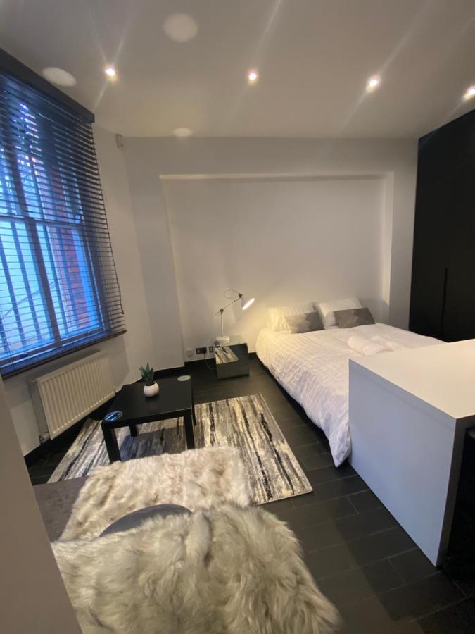 Beautiful Modern Studio In High Street Kensington Lejlighed London Eksteriør billede