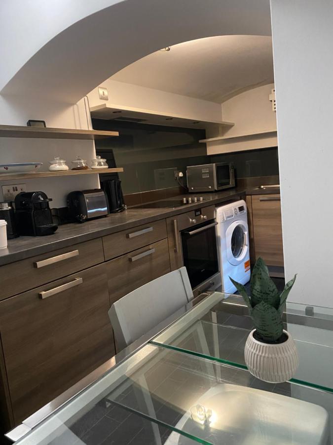 Beautiful Modern Studio In High Street Kensington Lejlighed London Eksteriør billede